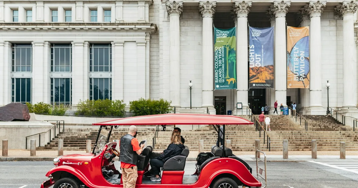 DC Monuments & History Electric Cart Tour, Day or Night