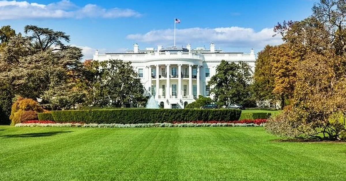 Monuments & Memorials Day Tour