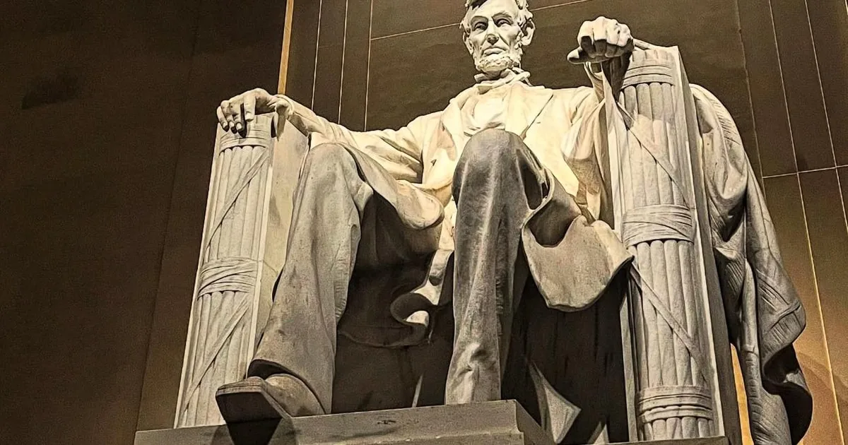 Monuments & Memorials National Mall Sunset Walking Tour